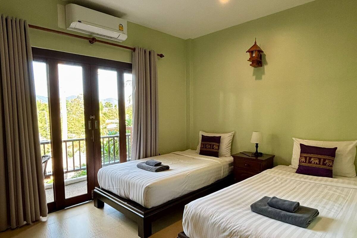 Quarto, 2 camas de solteiro | Wi-Fi de cortesia, roupa de cama
