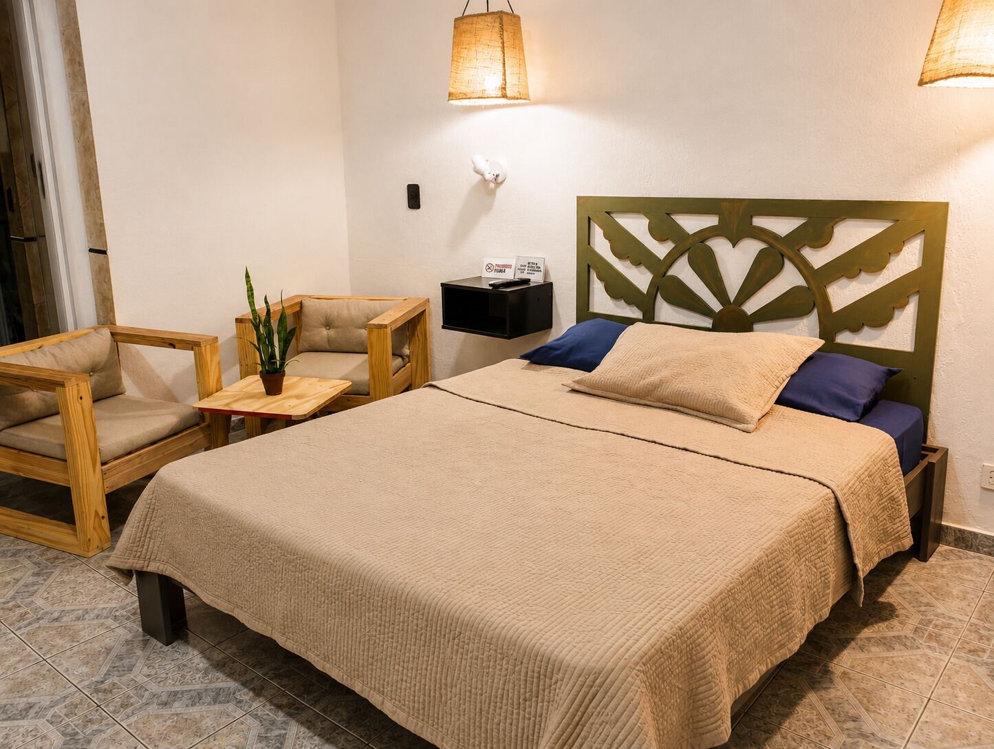 WiFi (free), bed sheets