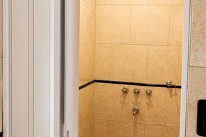 Room, Pool View | Bathroom