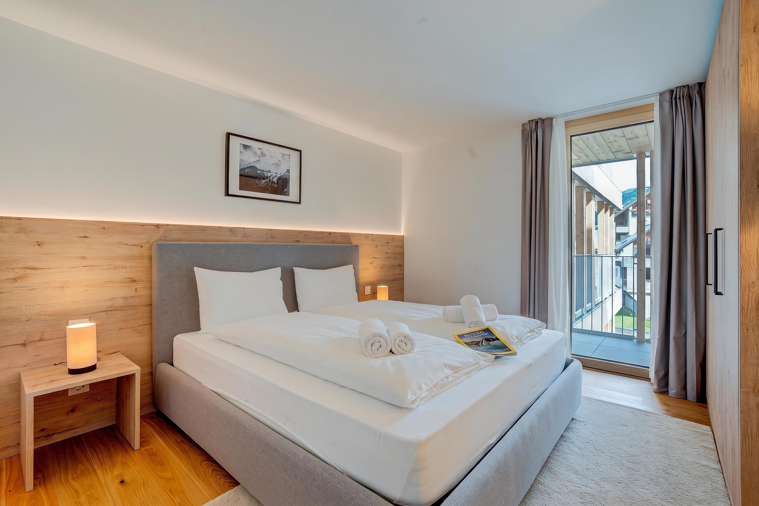 WiFi (free), bed sheets