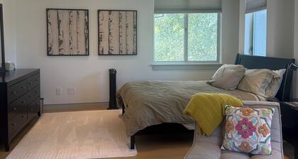 Los Gatos Cozy and Quiet gateway