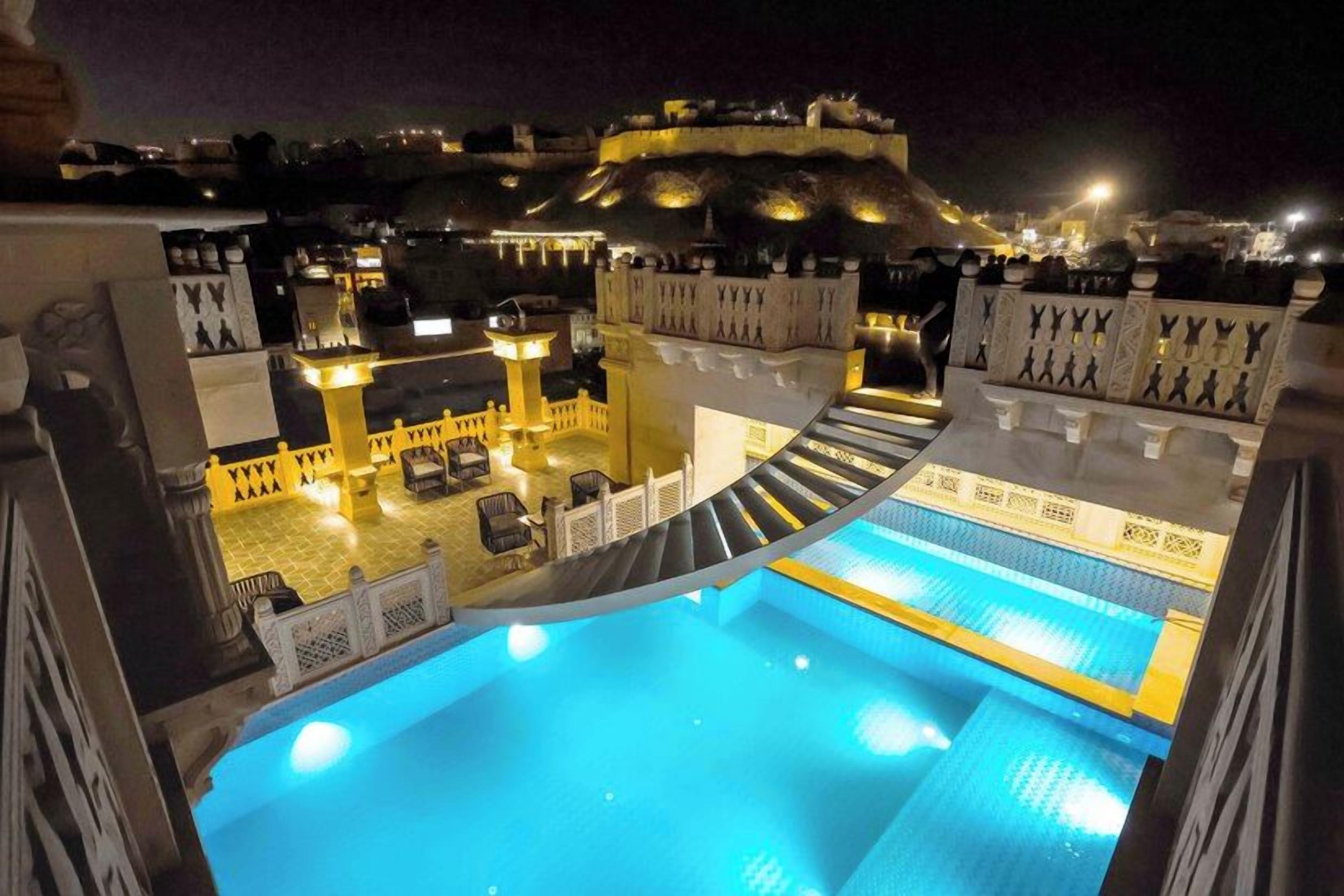 Pool