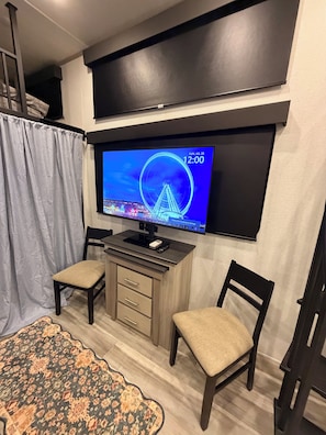 Interior - Sunset Landing A 1-bedroom recreational vehicle tiny home with AC in Springtown (Springtown)