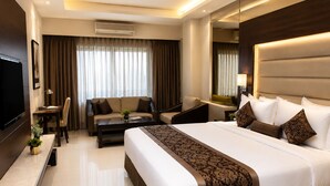 Suite, City View