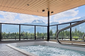 Pool - Three bedroom  in Canada, Revelstoke (Revelstoke)