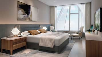 Quarto de hotel moderno com uma cama grande, uma escrivaninha, uma cadeira e uma janela ampla com cortinas.