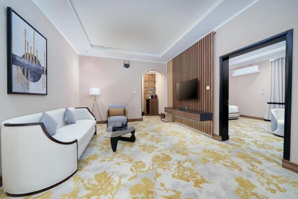 Interior - Larichy Tabuk (Tabuk)