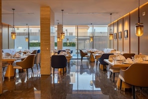 Dining - Boudl Al Rawdha (Buraydah)