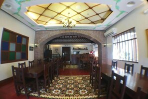 Dining - Nscc Hotel Vigan by Zuzu (Vigan)
