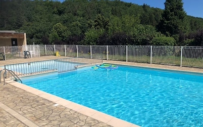 Residence Vacanceole Le Domaine de Confolant