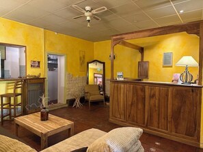 Lobby - Adonis Digne Hotel Particulier (Digne-les-Bains)