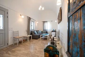 Interior - Black Coast Hotel (Santorini)