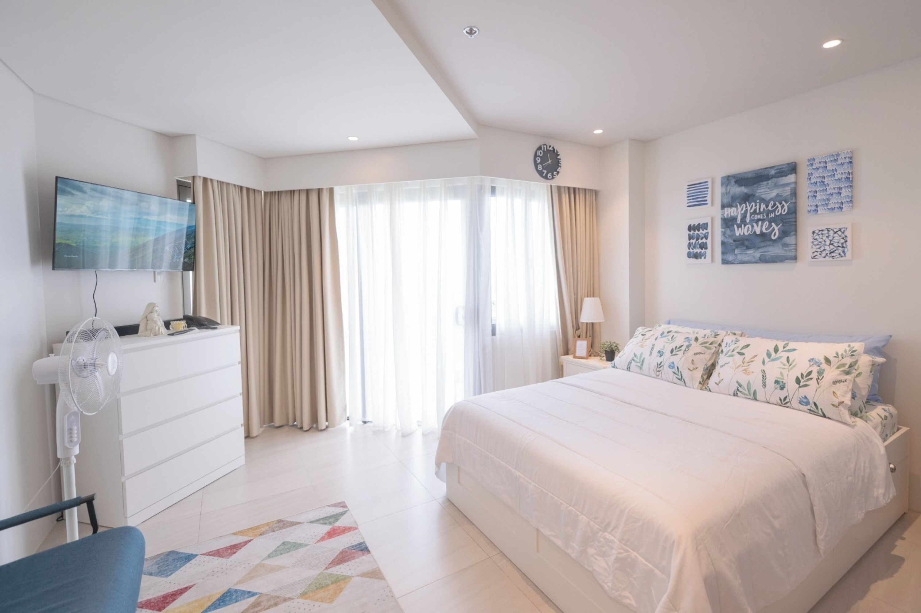 Estudio Prestigio, 1 cama Queen size y sofá cama, aire acondicionado, vista a la playa | Escritorio y espacio para trabajar con laptop 