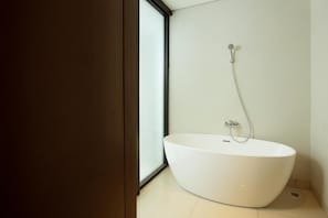 Appartamento, 3 camere da letto | Bagno | Asciugamani, sapone, shampoo, carta igienica