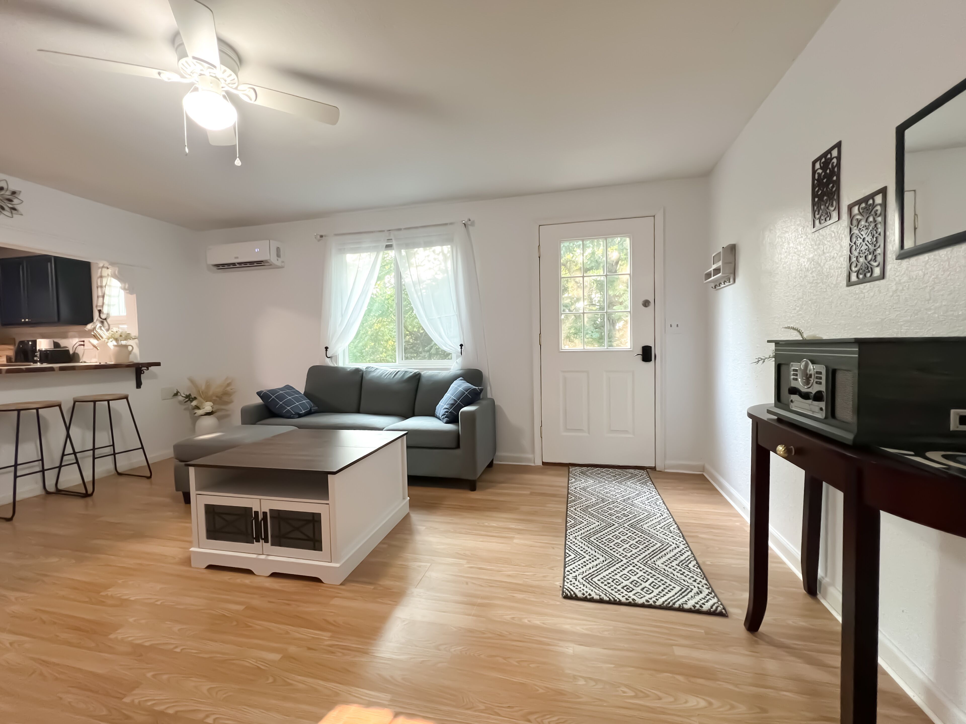 Classic Apartment | Living area