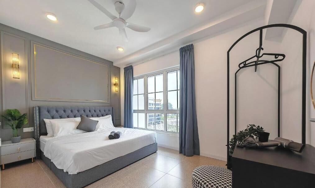 Deluxe Apartment, Balcony, Garden View | Desk, blackout curtains, iron/ironing board, free WiFi