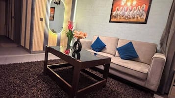 Studio – deluxe, balkong, byutsikt | Innvendig