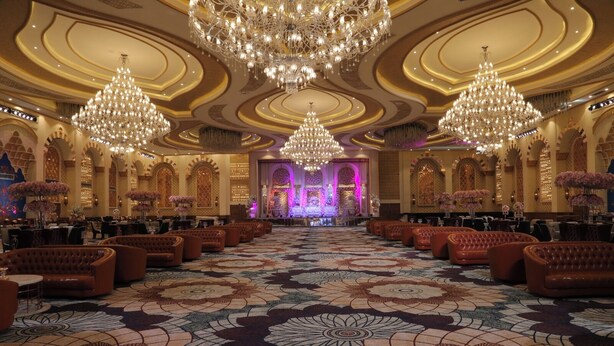 Banquet hall