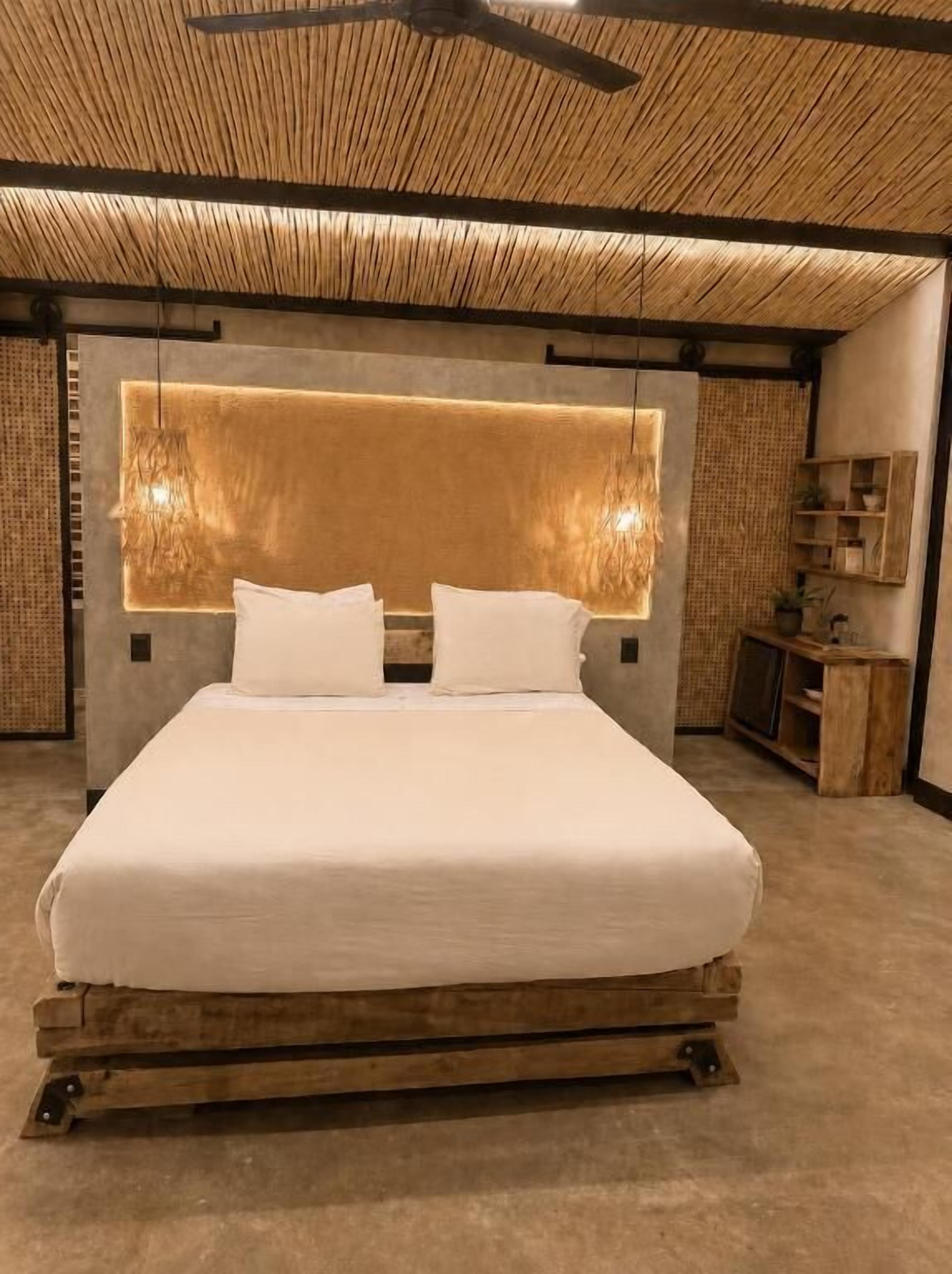 Deluxe Double Room, Mountain View | Free WiFi