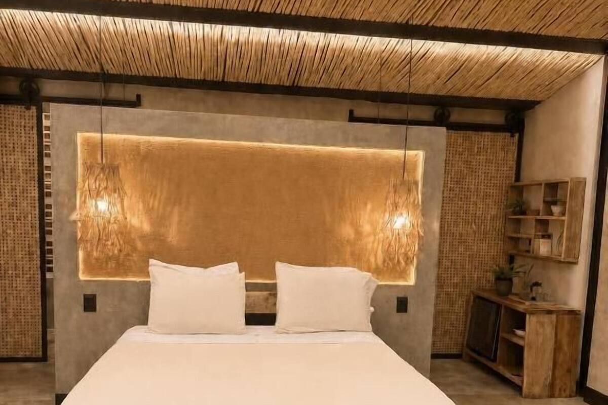 Deluxe Double Room, Mountain View | Free WiFi