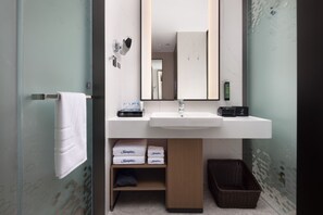 Classic-Einzelzimmer | Badezimmer | Dusche, kostenlose Toilettenartikel, Haartrockner, Hausschuhe