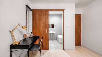 Apartment | Bathroom | Free toiletries, hair dryer, slippers, towels