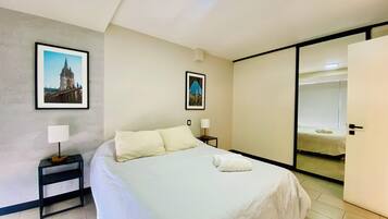 Comfort Apartment, 2 Bedrooms, Executive Level | Blackout drapes, iron/ironing board, WiFi (free)