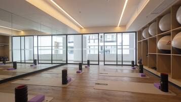 Comfort Apartment, 2 Bedrooms, Executive Level | Fitness facility