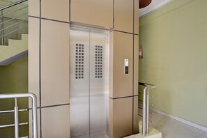 Interior - OYO Hotel O Subedarganj Railway Junction (Prayagraj)