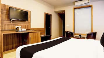 Desk, WiFi (free), bed sheets