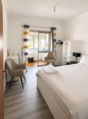 Unclassified image, 5 of 18, button - Spacious 3-Bedroom Retreat in Miratejo — Sleeps 6 (Corroios)