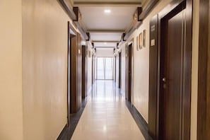 Lobby - Hotel Paras By TWC hotels (Jabalpur)
