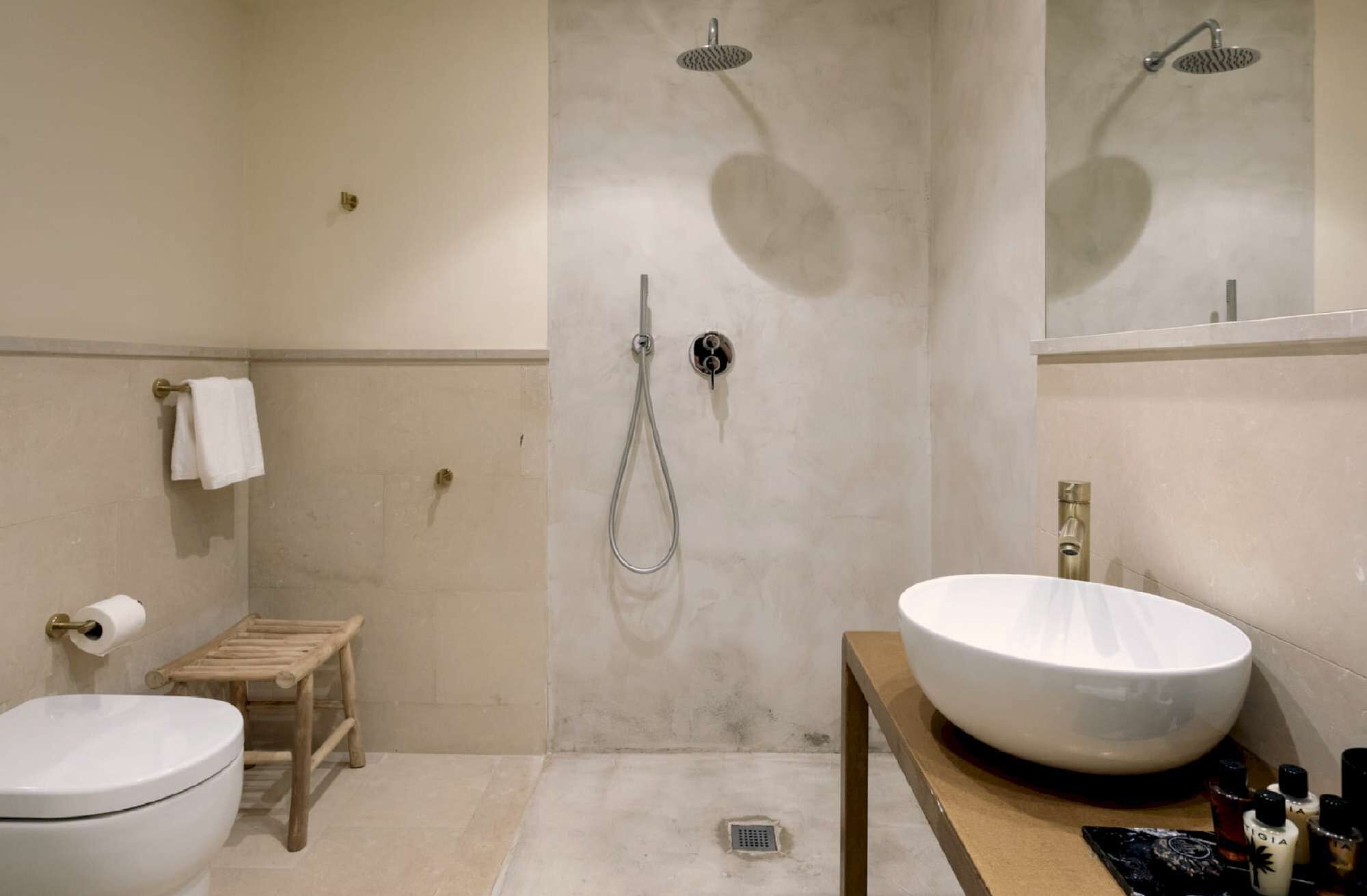 Shower, hair dryer