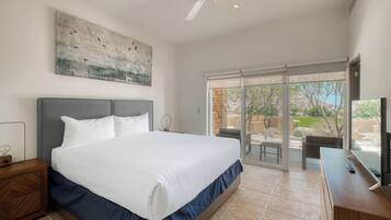 Apartment, 4 Bedrooms, Terrace, Sea View | In-room safe, blackout drapes, WiFi (free), individually decorated