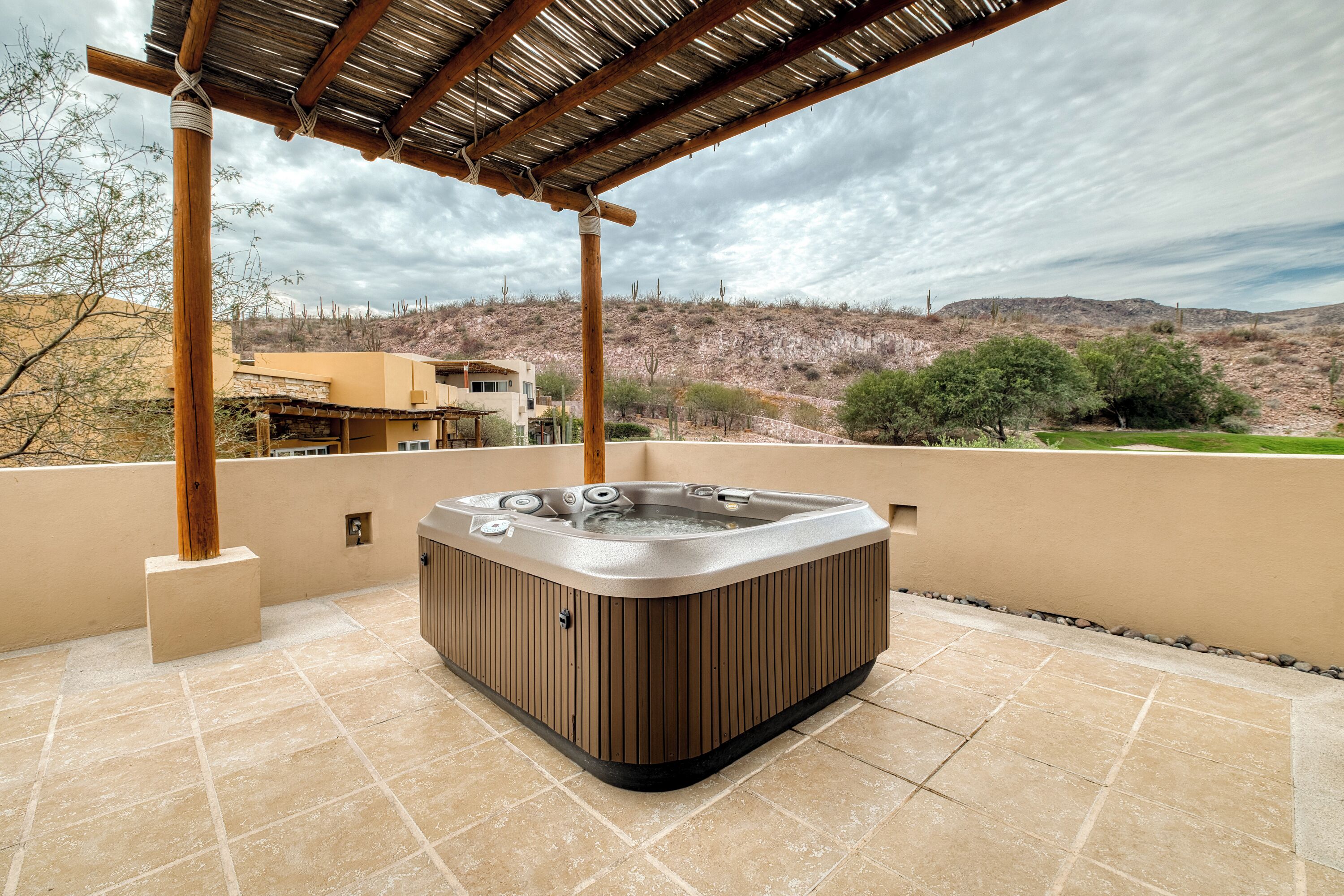 Private spa tub