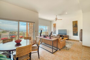 Dining room - Puerta Cortés Colinas by Lumina (La Paz)