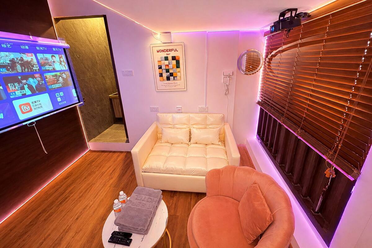 Habitación básica | Escritorio, espacio para trabajar con laptop y wifi gratis 
