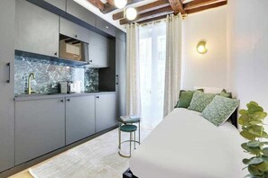 Room - Cosy studio - 2P - 16ème métro Ranelagh (Paris)