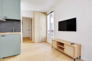 Interior - Charming studio for 2P - near Parc Monceau (Paris)