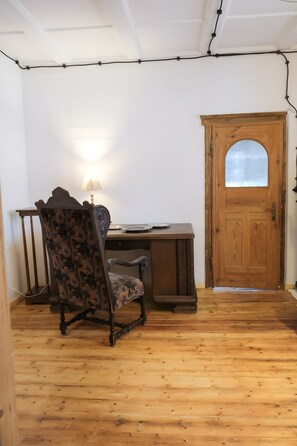 Interior - Atelier Schillerstraße – Vacation Apartment with Wi-Fi (Eisenach)