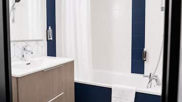 Classic Single Room | Bathroom