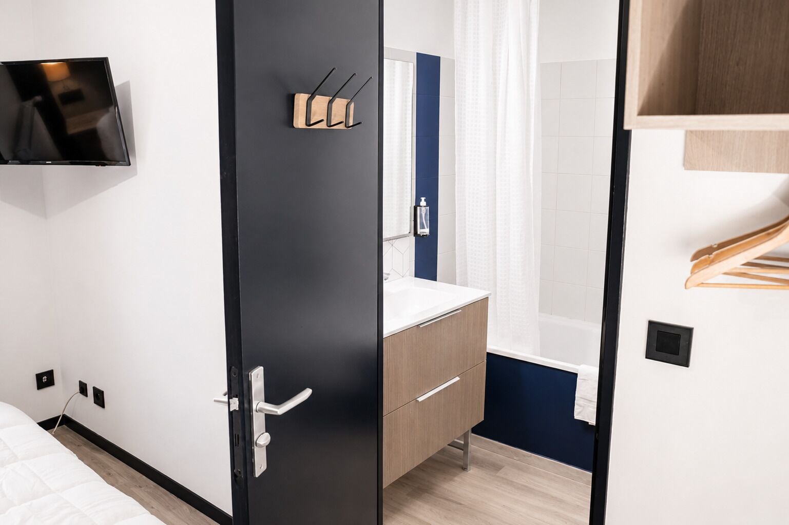 Classic-Einzelzimmer | Badezimmer