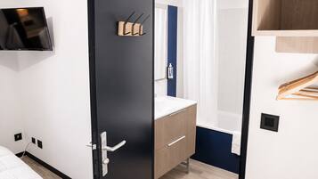 Classic-Einzelzimmer | Badezimmer