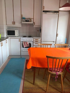 Private kitchen - Own apartment in the town Mariehamn (Mariehamn)