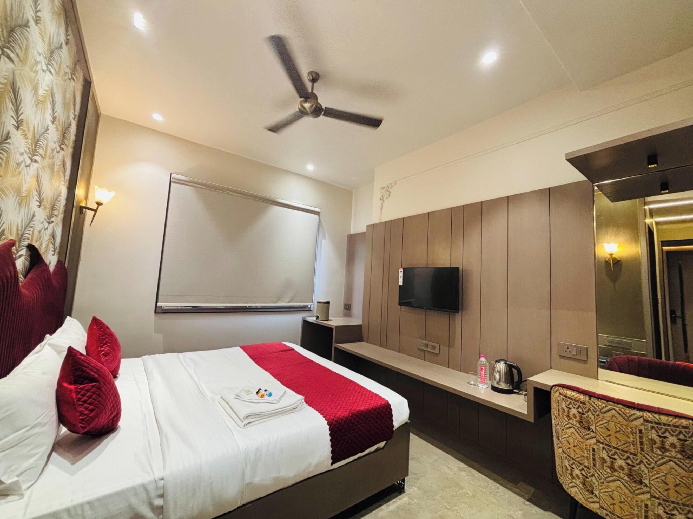 Superior Double Room, City View | View from room