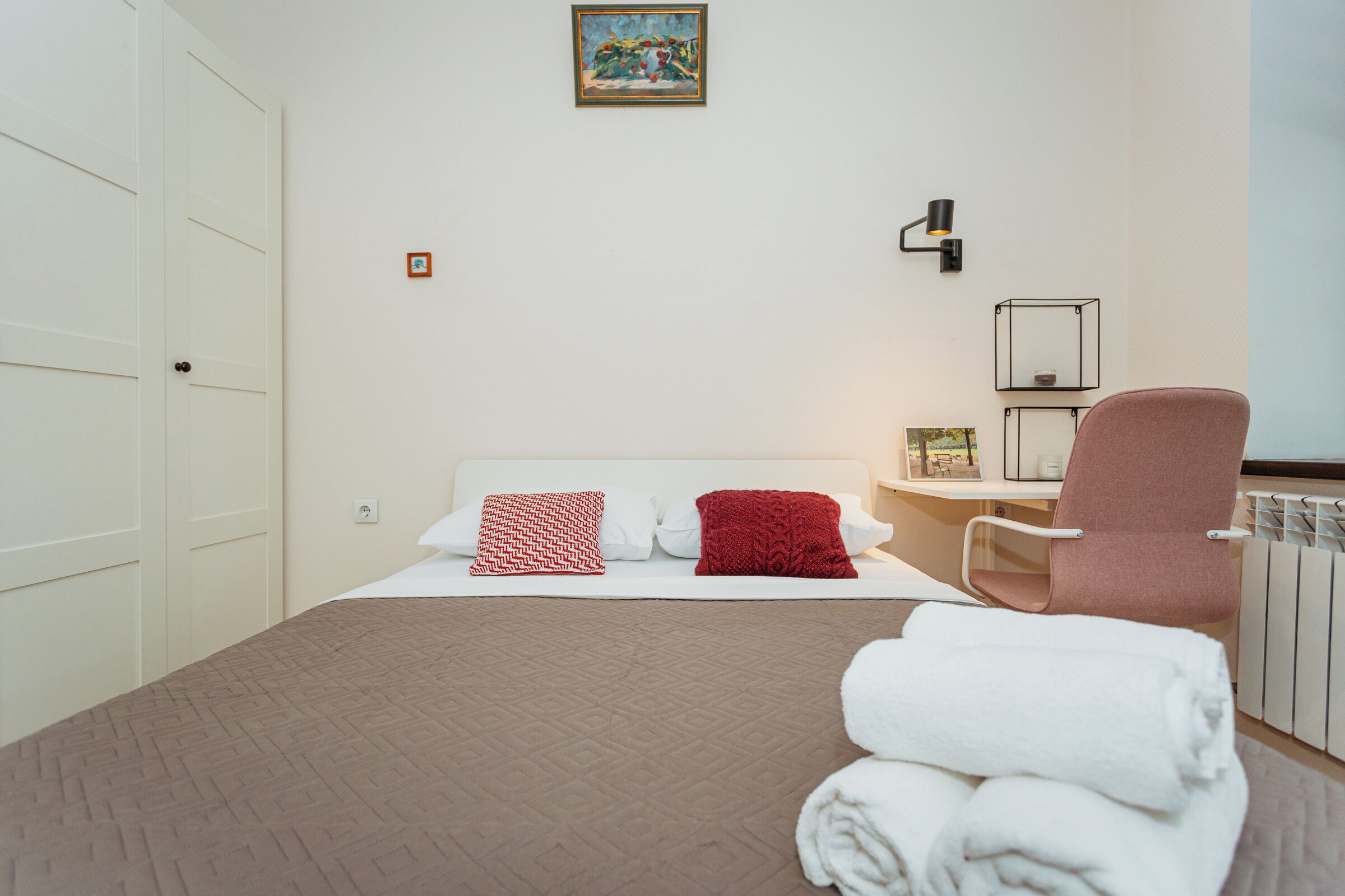 1 dormitorio, tabla de planchar con plancha, wifi gratis y ropa de cama