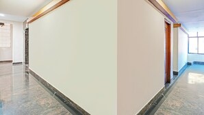 Unclassified image, 3 of 28, button