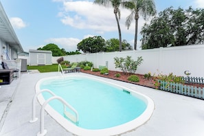 Pool - 10 Mins to Beach! Largo Duplex w/ Shared Pool (Largo)