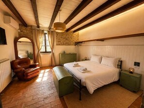 Deluxe Double Room, Patio, Garden View - Tenuta Valmarino - Adults only (Umbria)