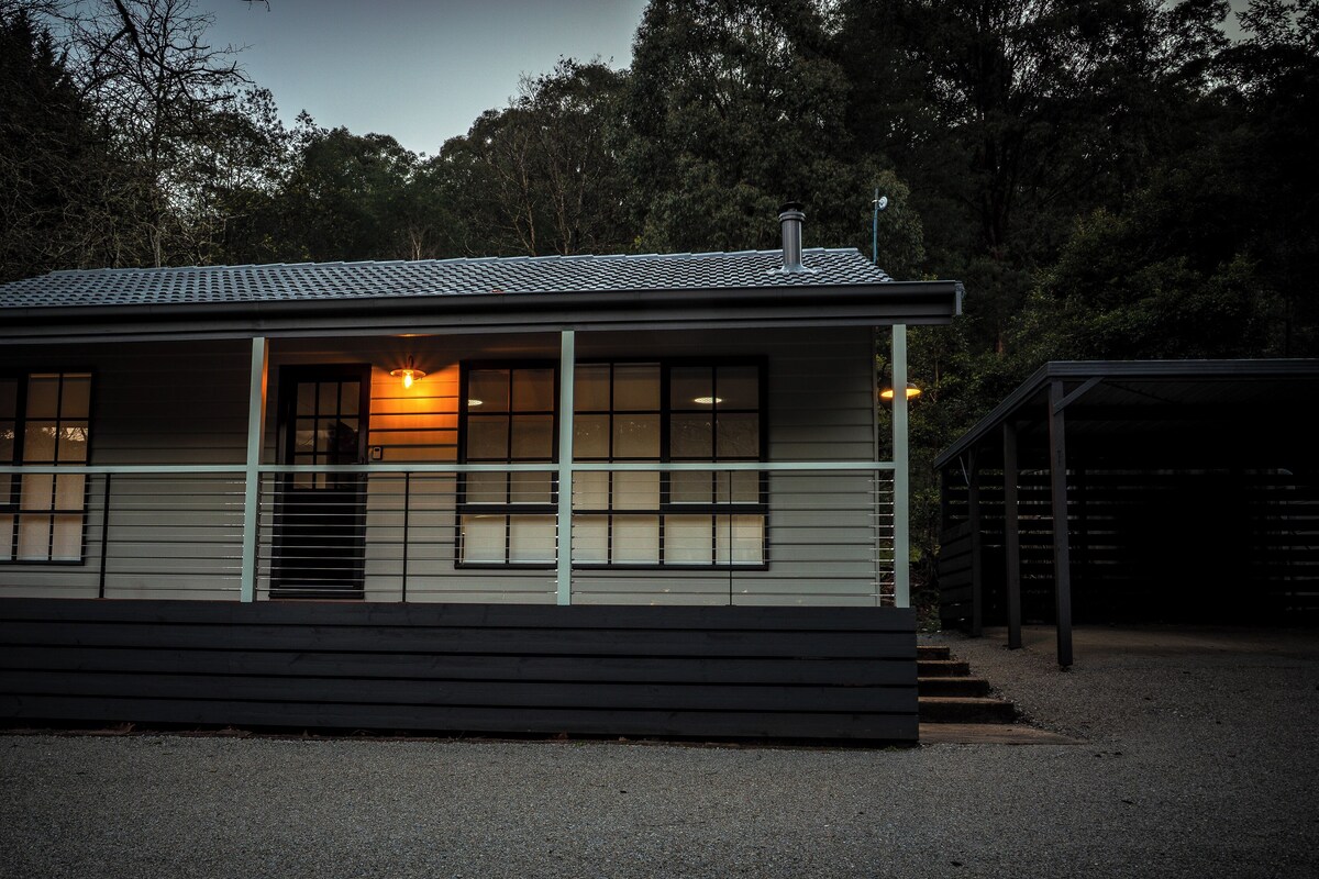 Deluxe Cabin, 2 Bedrooms, Balcony, Lake View | Exterior